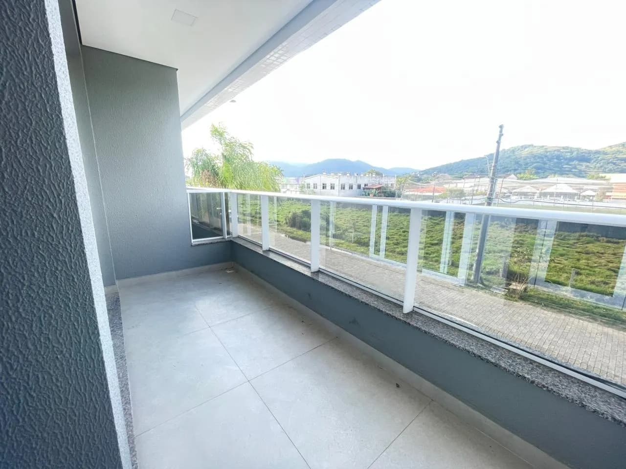 Apartamento para venda com 2 dormitórios em Campeche com 77 m² — foto principal