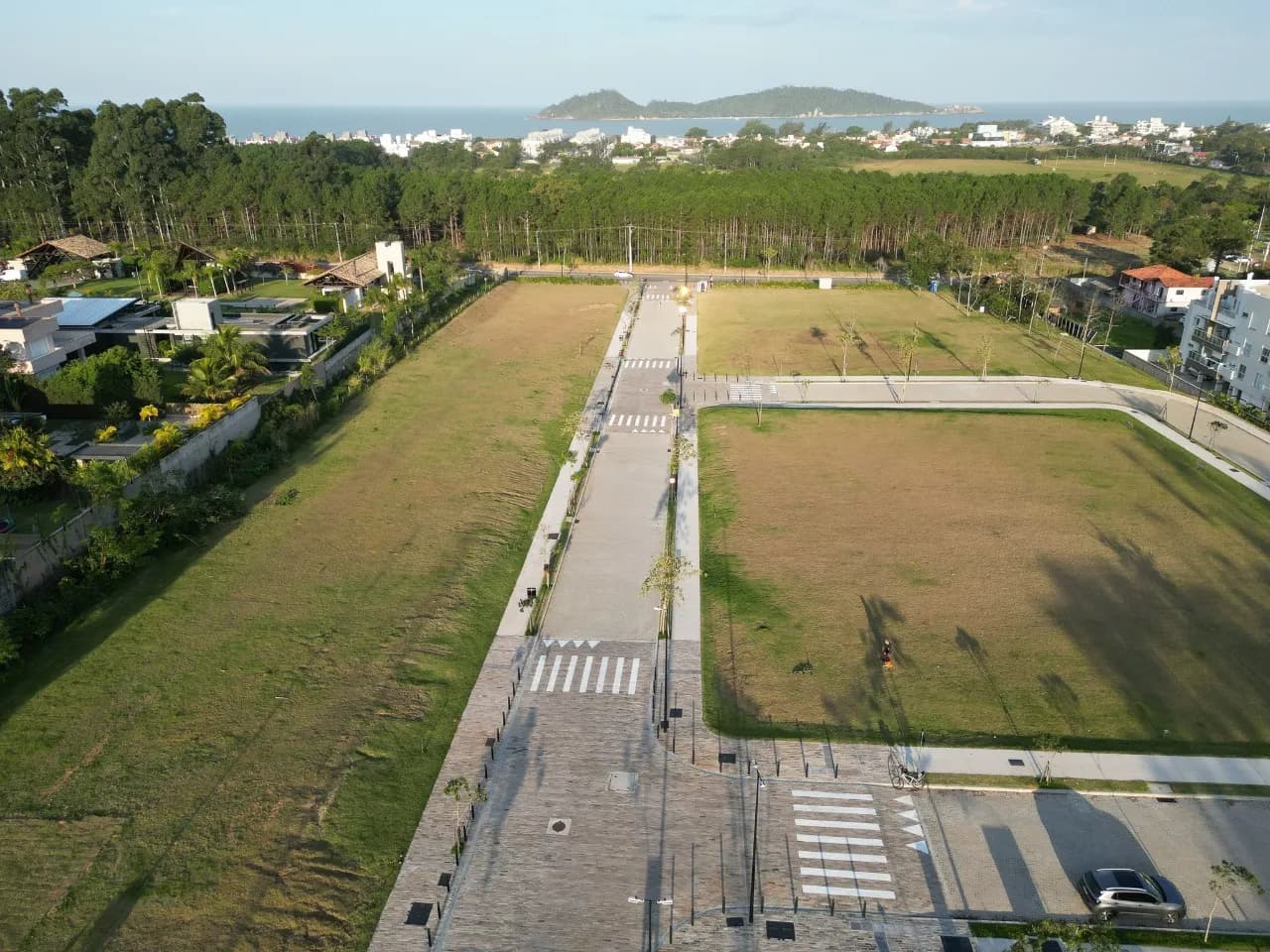 Terreno para venda em Campeche com 366 m² — foto 2