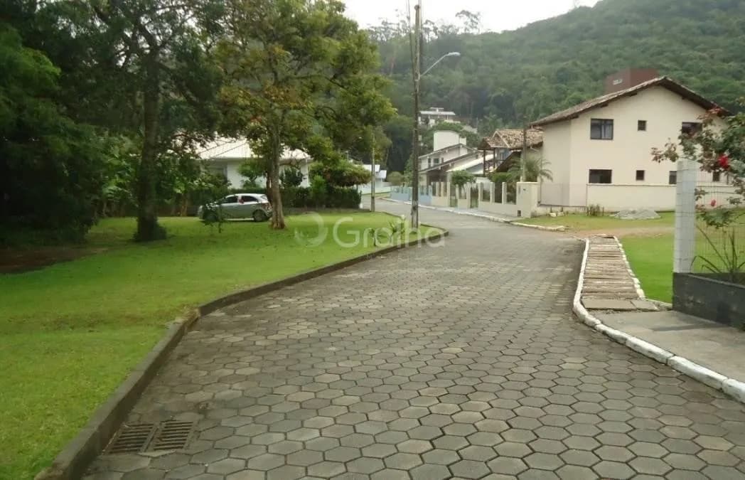 Terreno para venda em Sambaqui com 1435 m² — foto 2
