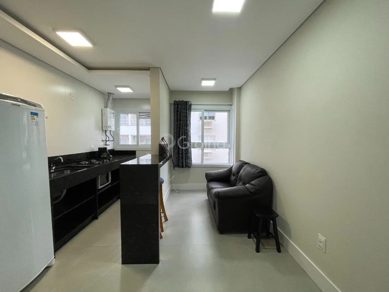Apartamento para venda com 1 dormitório, em Trindade com 36 m² — foto principal
