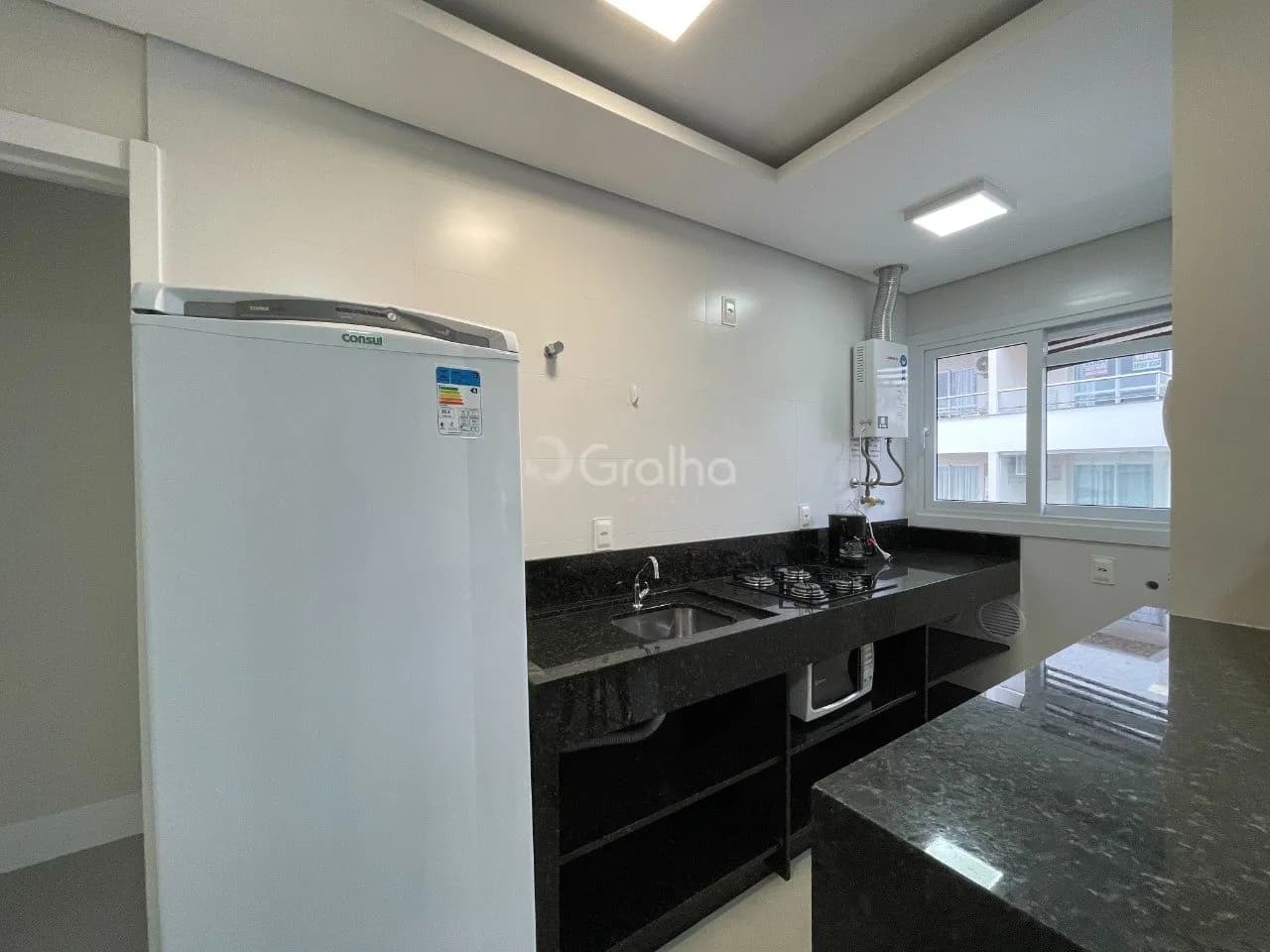 Apartamento para venda com 1 dormitório, em Trindade com 36 m² — foto 2