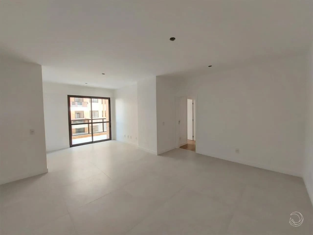 Apartamento para venda com 3 dormitórios em Itacorubi com 101 m² — foto principal