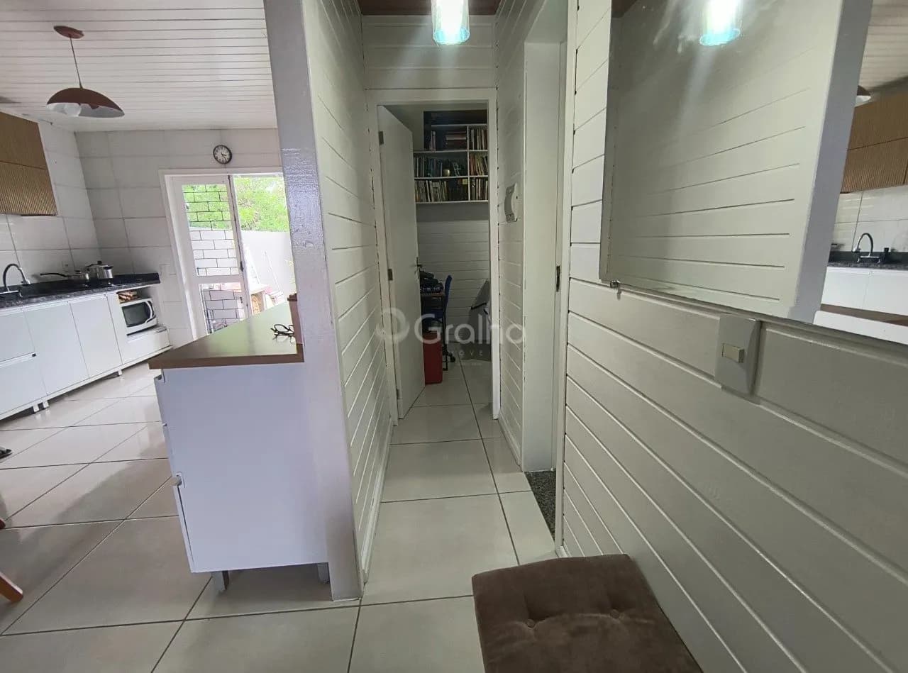 Casa para venda com 2 dormitórios em Campeche com 68 m² — foto 4