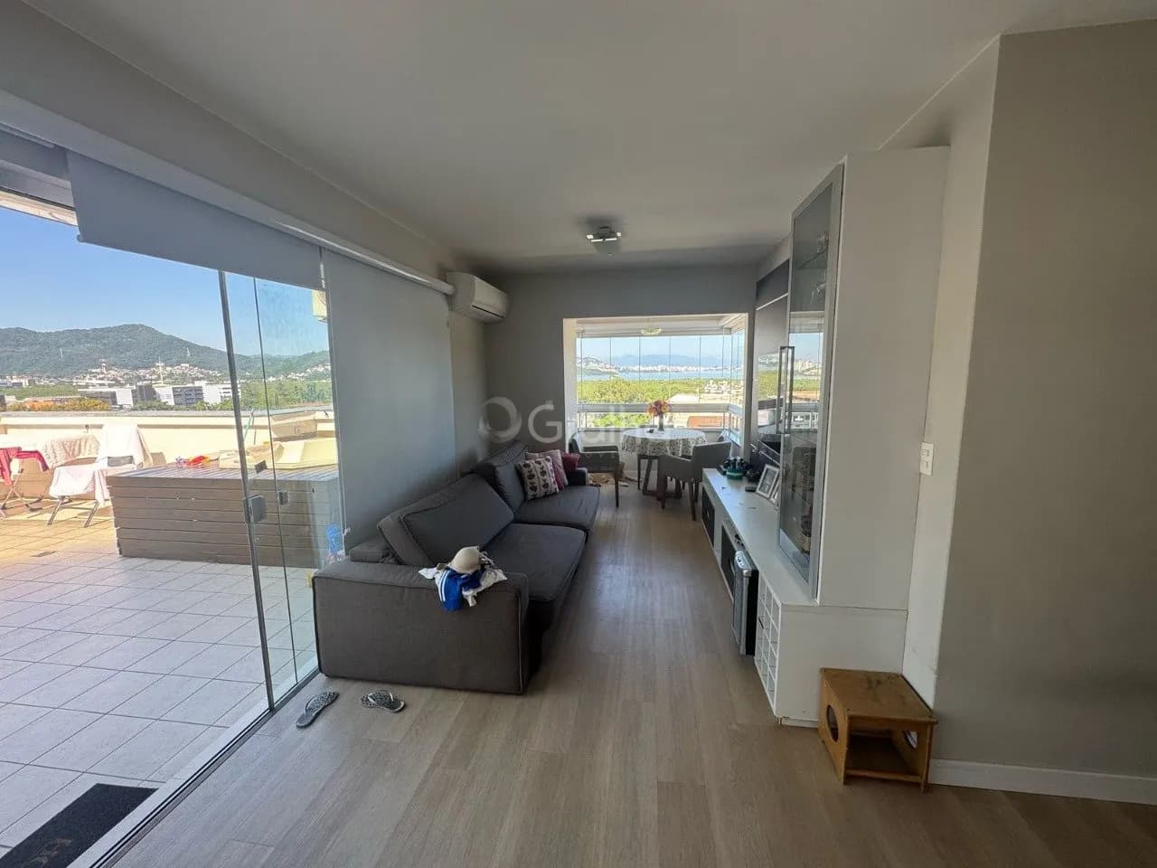 Cobertura para venda com 3 dormitórios em Saco Grande com 185 m² — foto 2