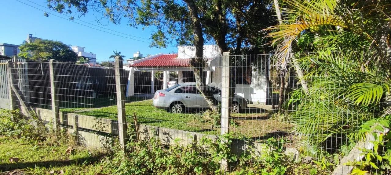 Casa para venda com 3 dormitórios em Canasvieiras com 88 m² — foto 3