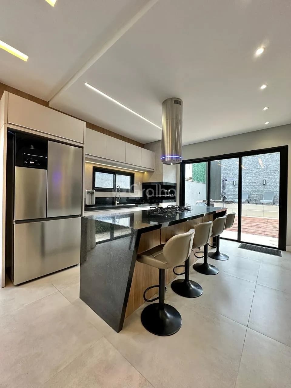 Casa para venda com 3 dormitórios em Ingleses Do Rio Vermelho com 202 m² — foto 5