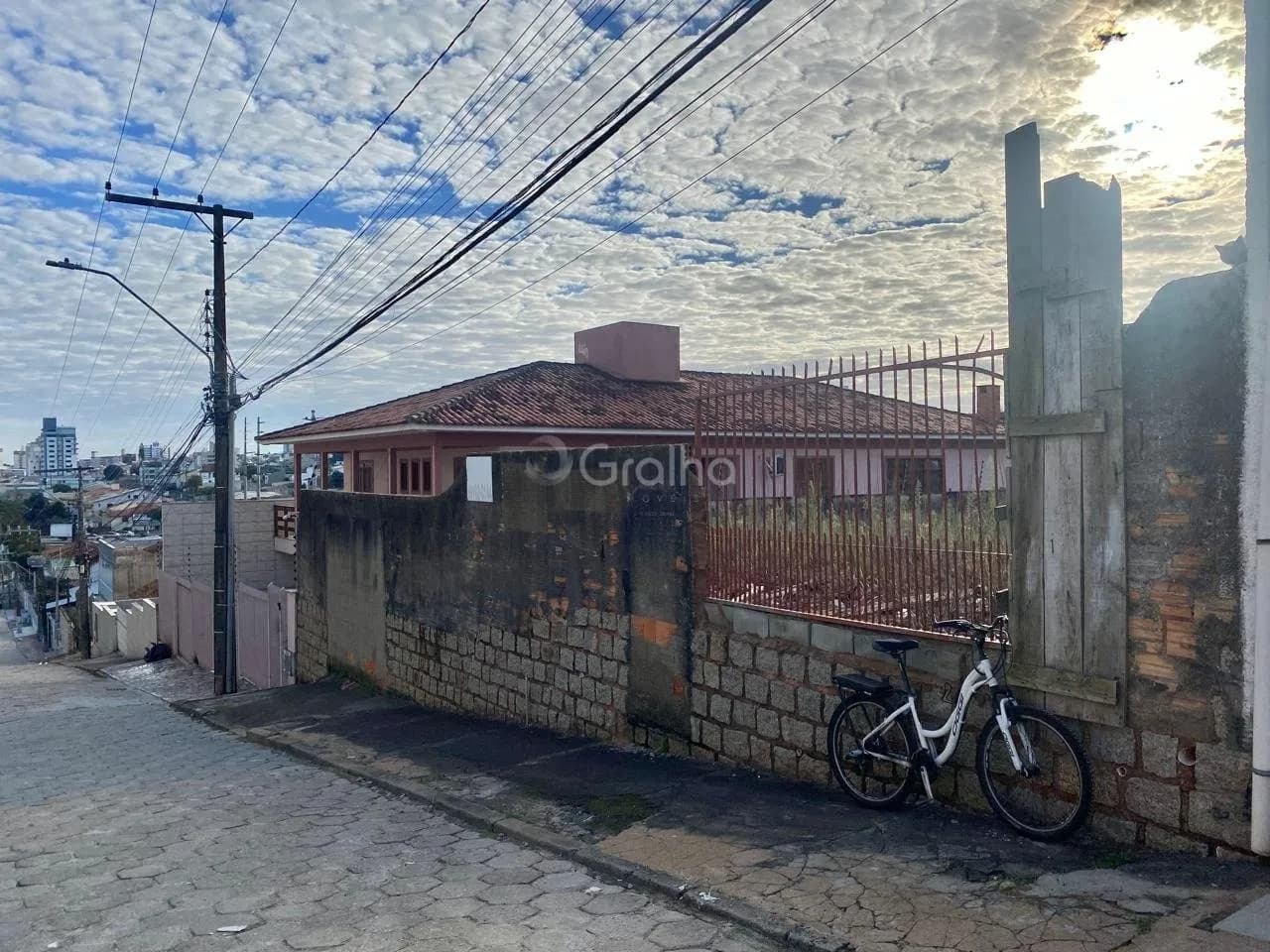 Terreno para venda em Abraão com 429 m²
