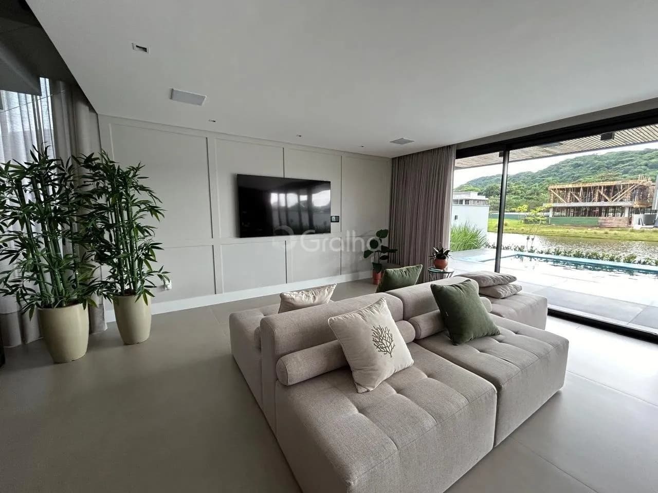 Casa para venda com 3 dormitórios em Pedra Branca com 359 m² — foto 2