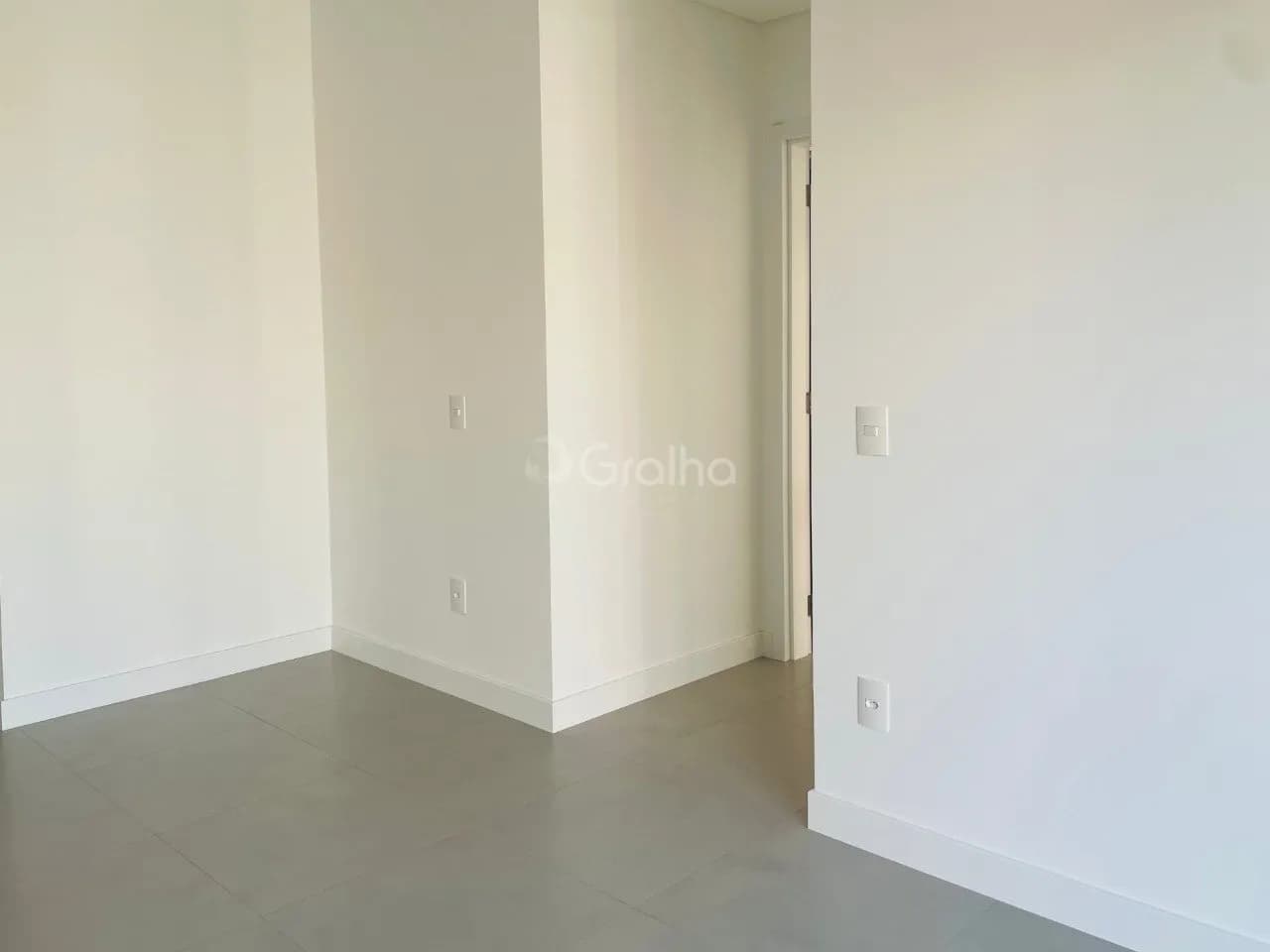 Apartamento para venda com 1 dormitório, em Jurerê com 53 m² — foto 4