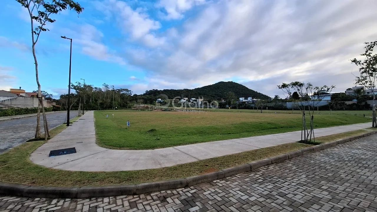Terreno para venda em Campeche com 369 m² — foto 2