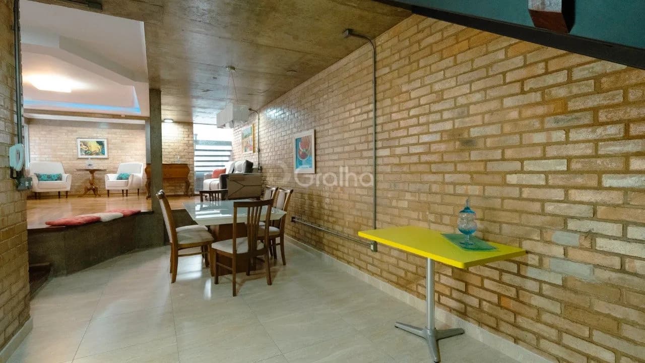 Casa para venda com 4 dormitórios em Agronômica com 221 m² — foto 3