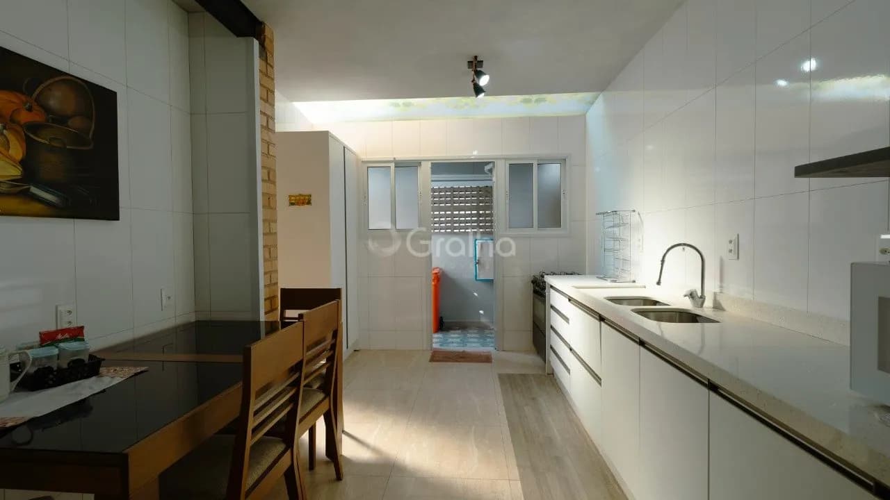 Casa para venda com 4 dormitórios em Agronômica com 221 m² — foto 4