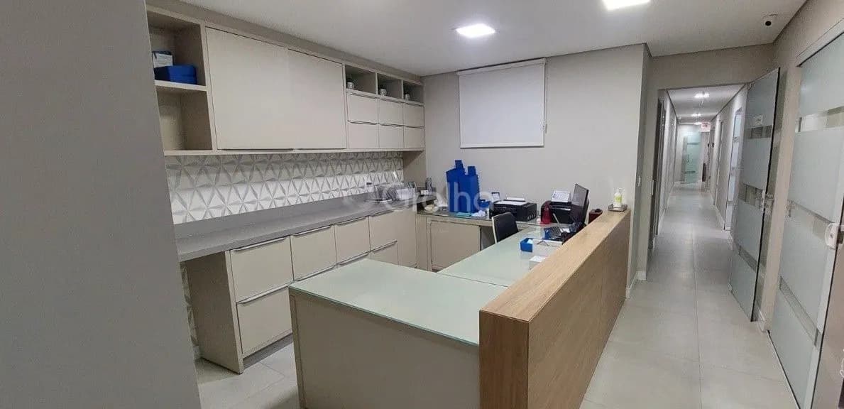 Sala comercial para venda em Centro com 212 m² — foto 3