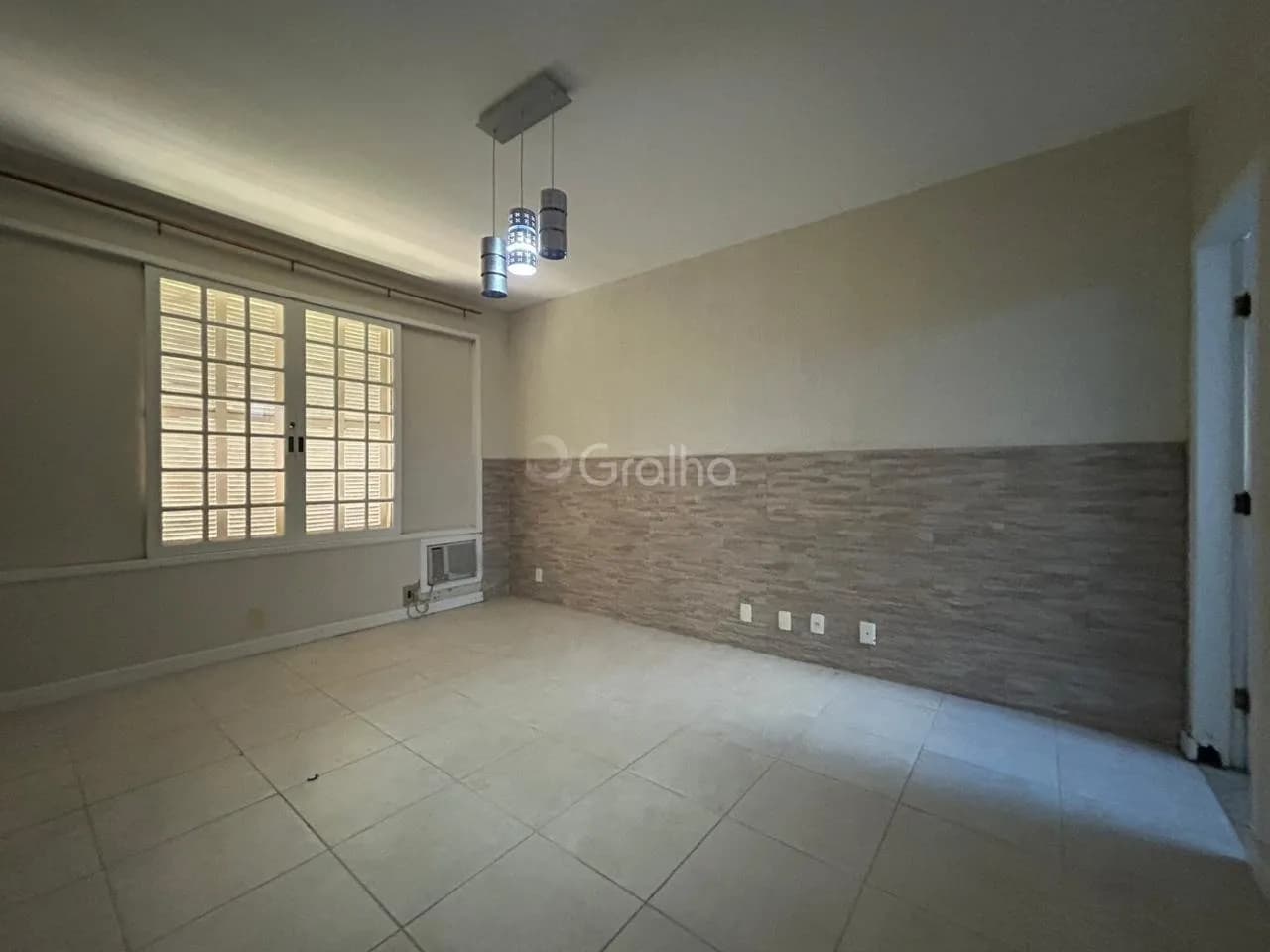 Casa para venda com 6 dormitórios em Pantanal com 482 m² — foto 4