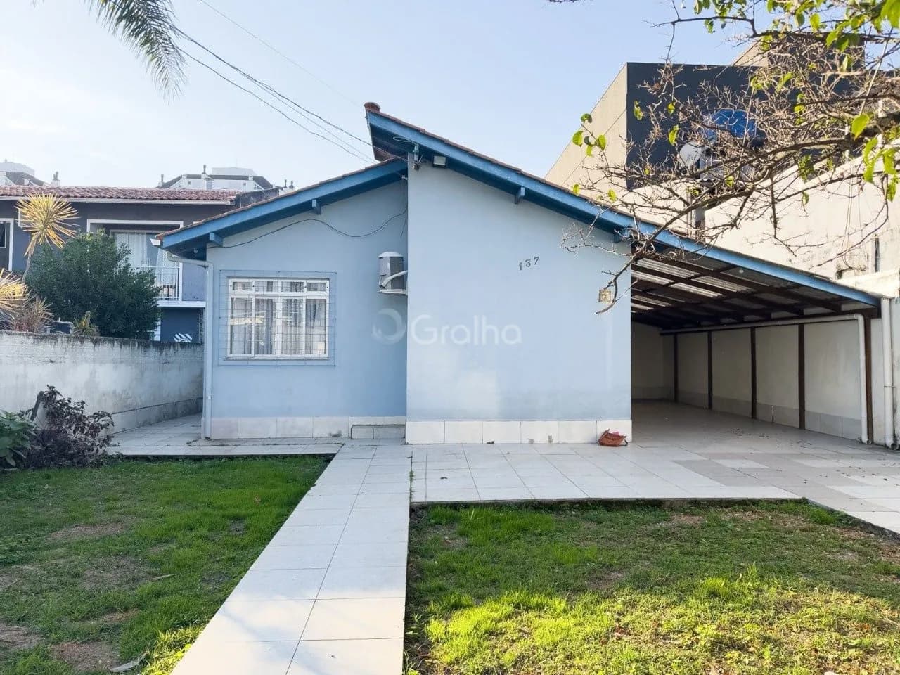 Casa para venda com 3 dormitórios em Abraão com 120 m² — foto principal