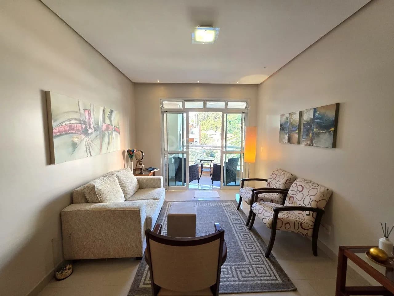 Apartamento para venda com 2 dormitórios em Carvoeira com 89 m² — foto principal