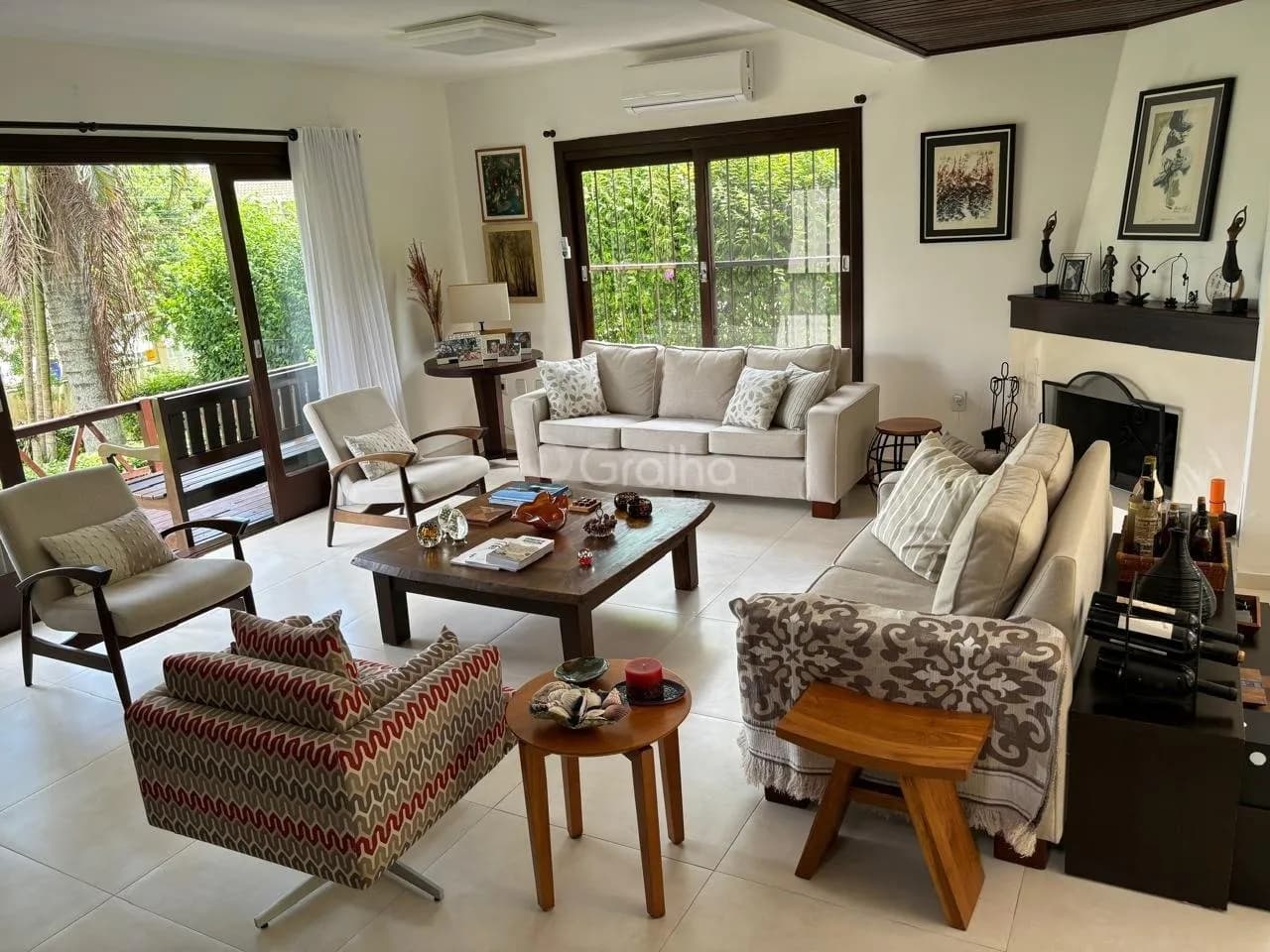 Casa para venda com 3 dormitórios em Centro com 153 m² — foto principal