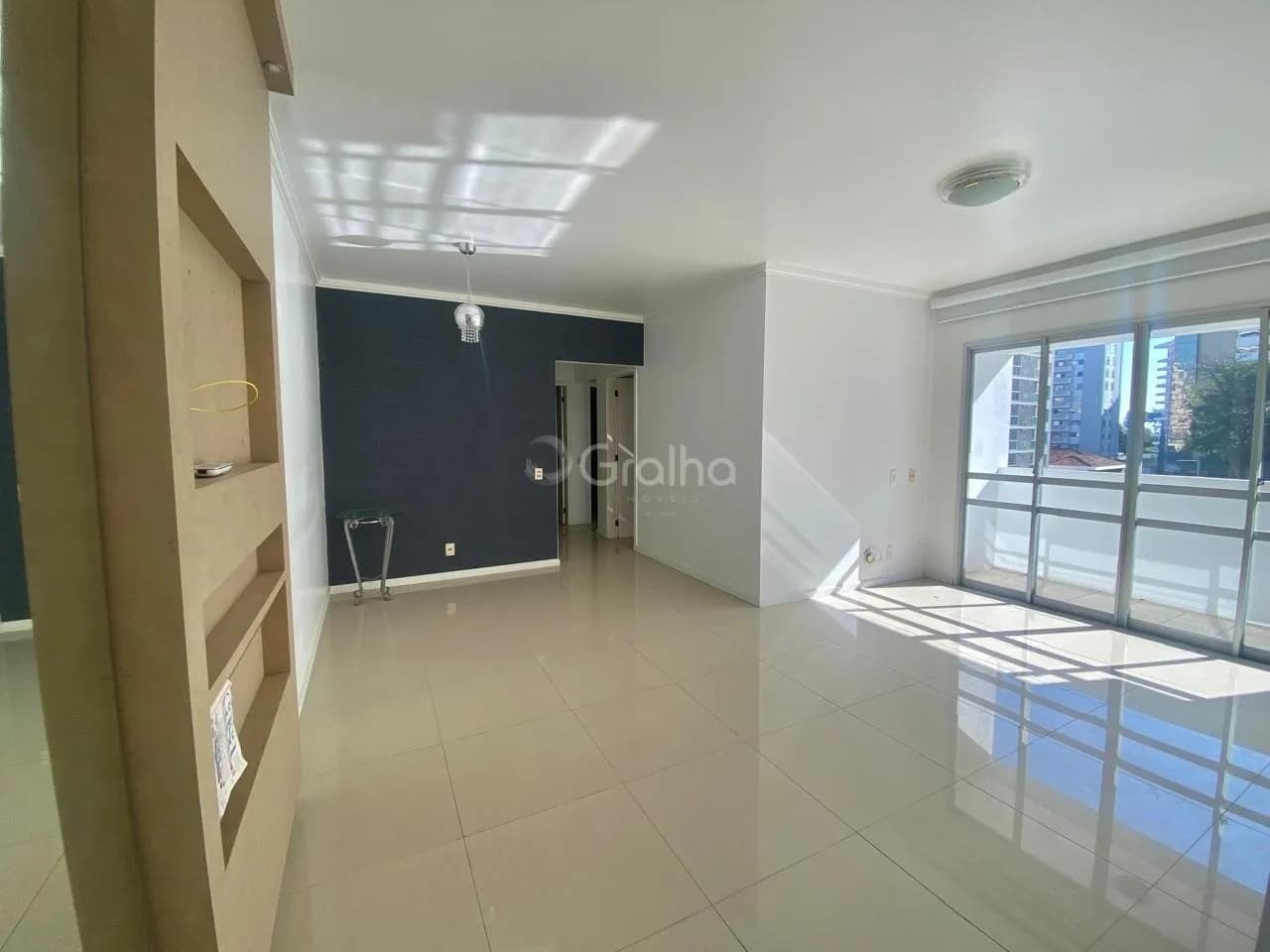 Apartamento para venda com 3 dormitórios em Centro com 95 m² — foto principal