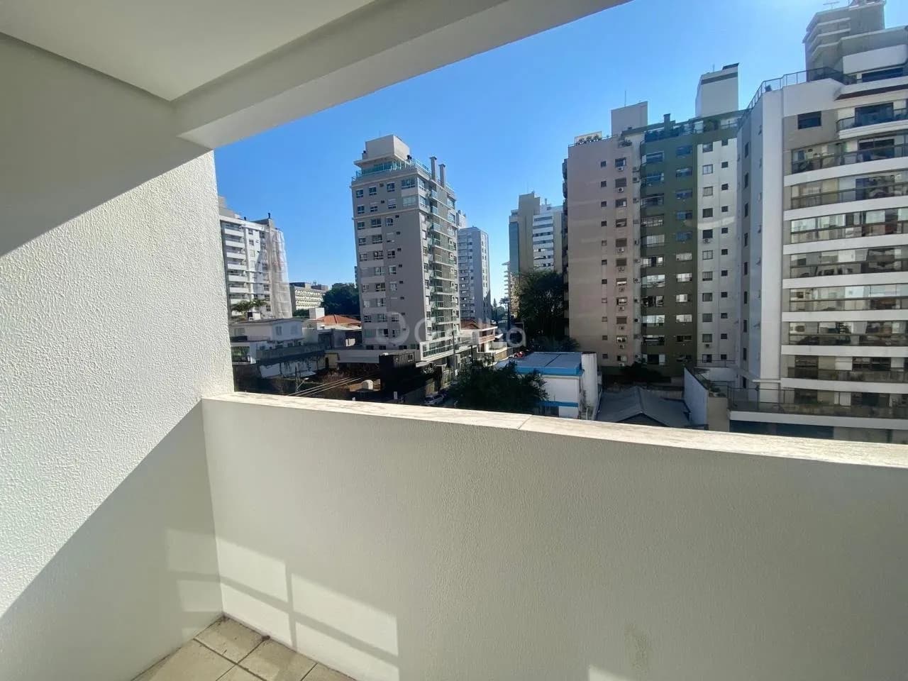 Apartamento para venda com 3 dormitórios em Centro com 95 m² — foto 2