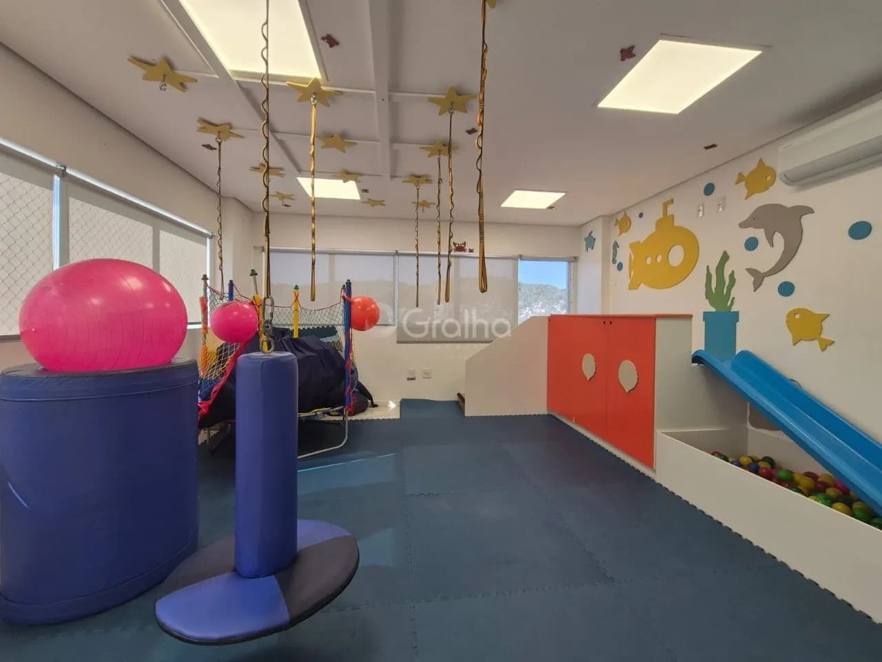 Sala comercial para venda em Centro com 77 m² — foto principal