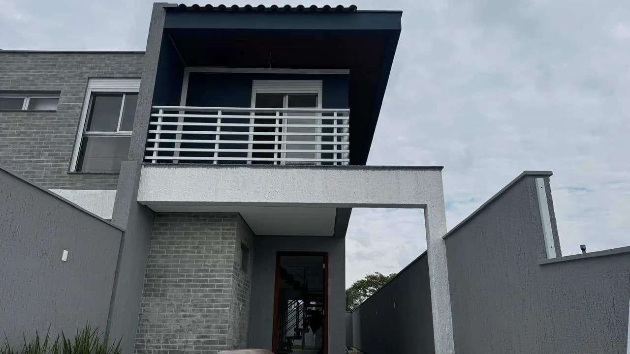 Casa para venda com 3 dormitórios em Campeche com 170 m² — foto principal