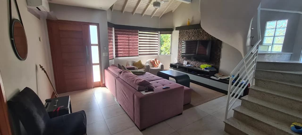 Casa para venda com 4 dormitórios em Rio Tavares com 246 m² — foto 2