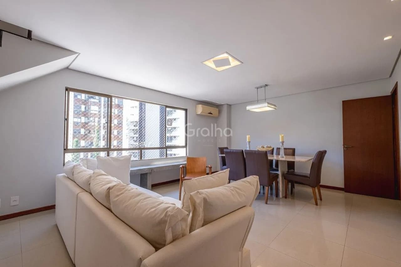Apartamento para venda com 3 dormitórios em Centro com 221 m² — foto 2