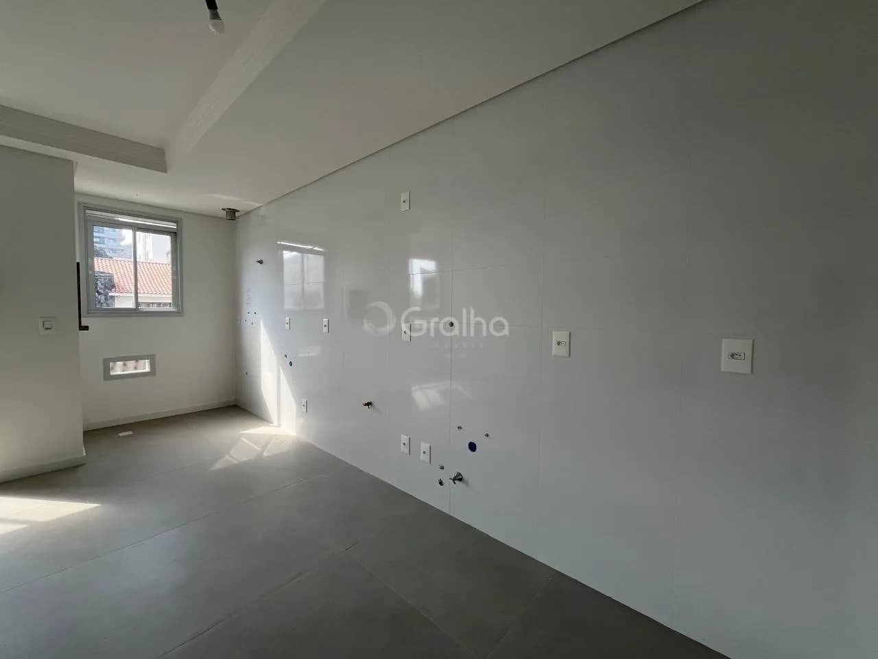Apartamento para venda com 2 dormitórios em Coqueiros com 64 m² — foto 4