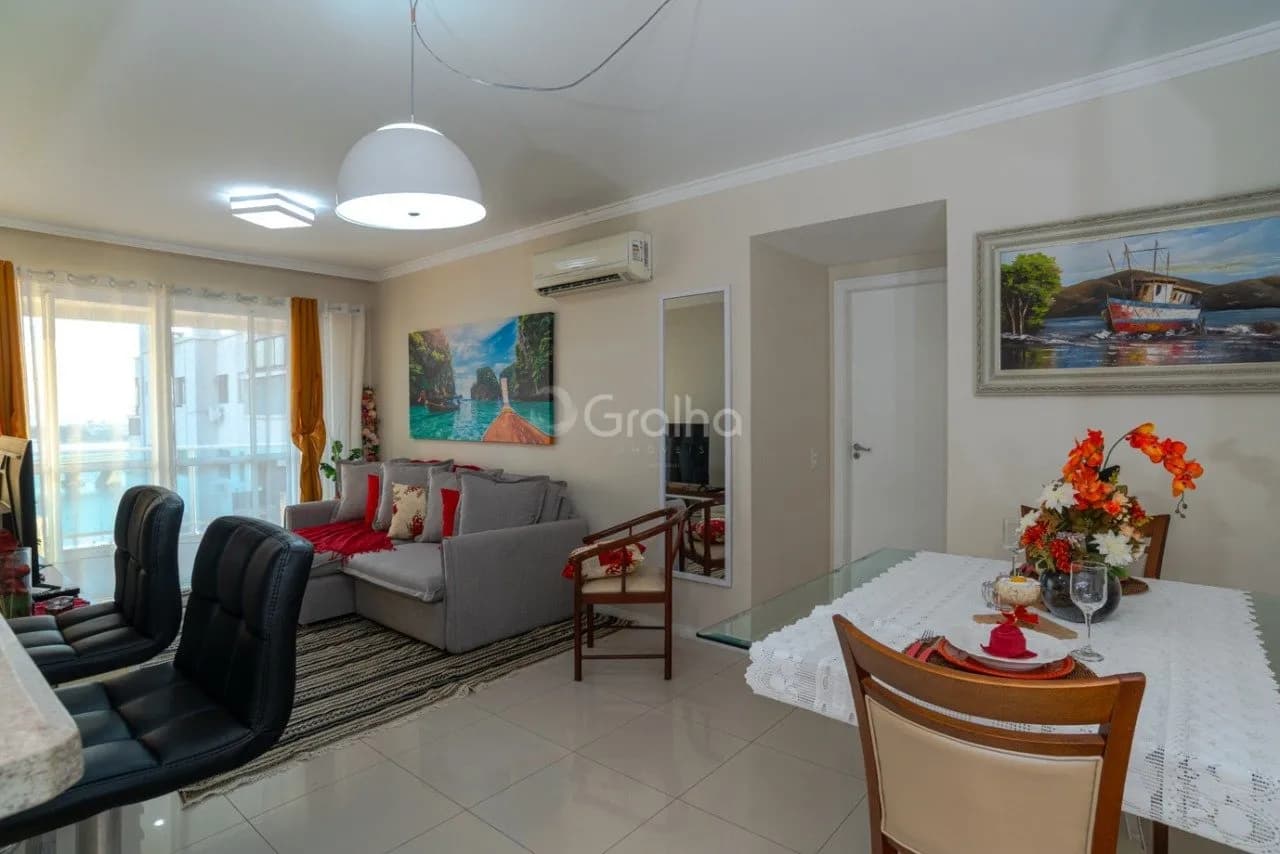 Apartamento para venda com 2 dormitórios em Centro com 97 m² — foto principal