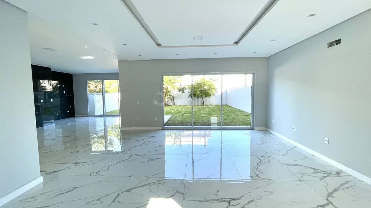 Casa para venda com 3 dormitórios em Ingleses Do Rio Vermelho com 244 m² — foto 2