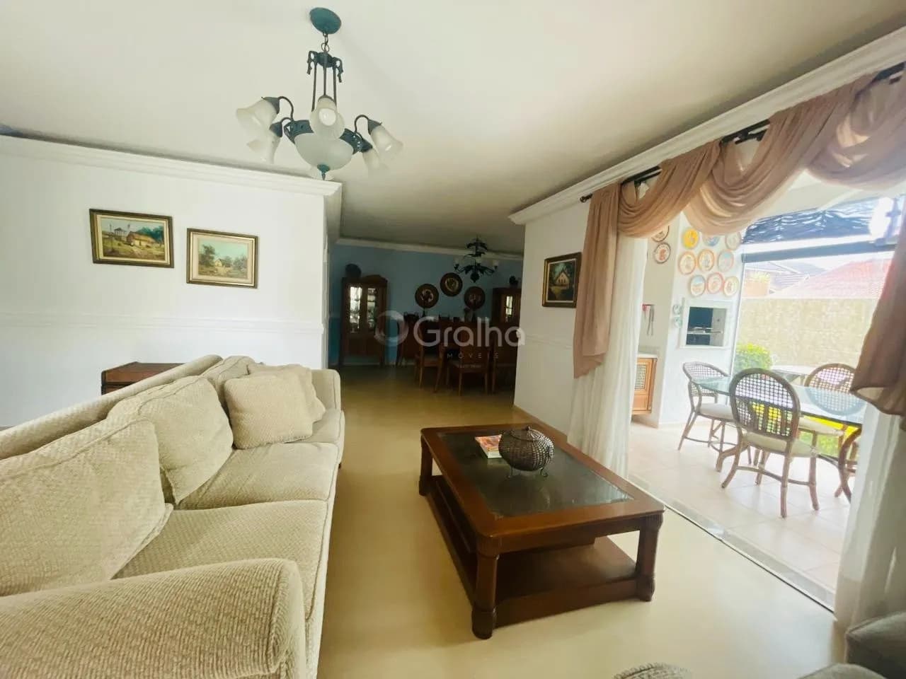 Casa para venda com 4 dormitórios em Côrrego Grande com 292 m² — foto principal