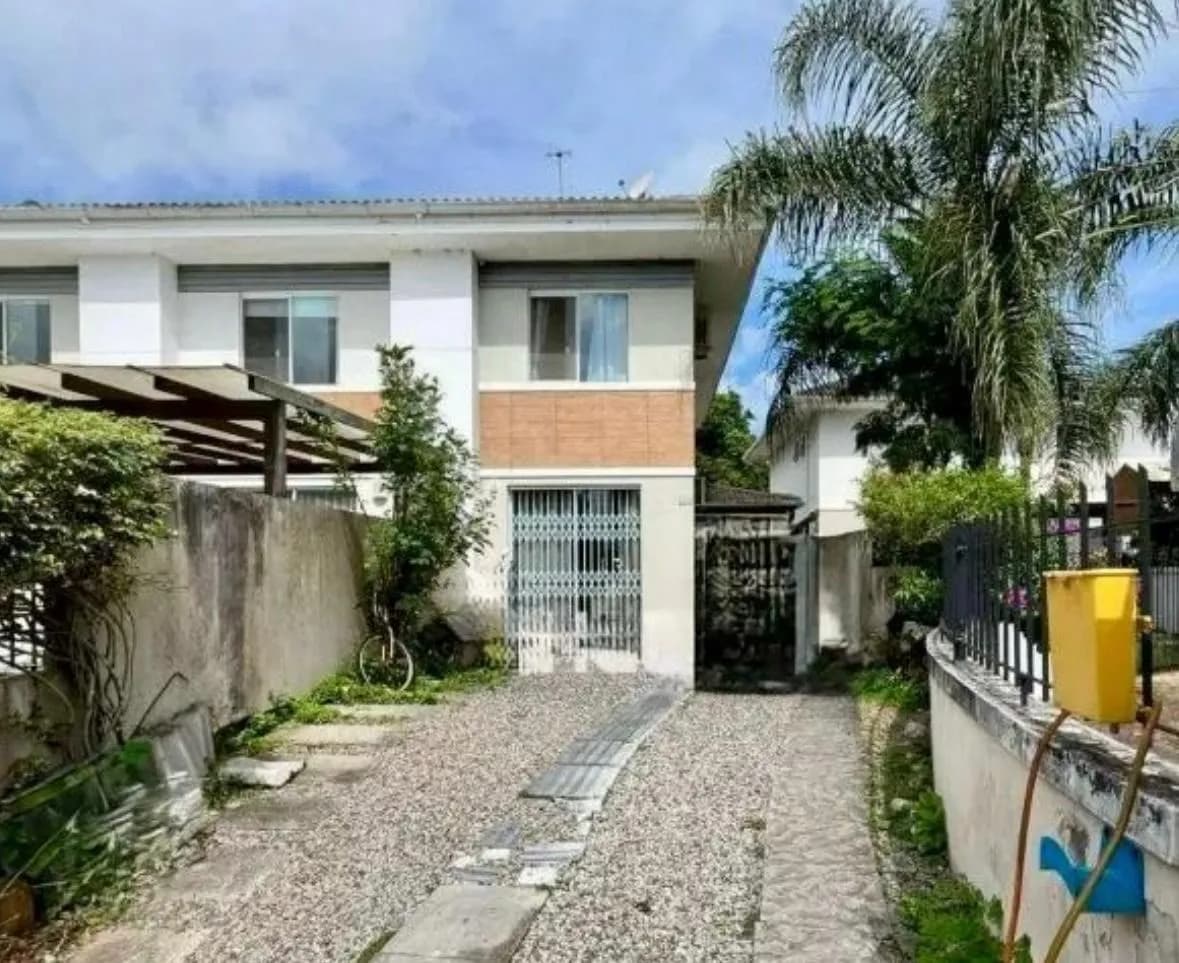 Casa para venda com 2 dormitórios em Campeche com 93 m² — foto principal