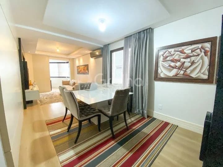 Apartamento para venda com 3 dormitórios em Centro com 98 m² — foto principal