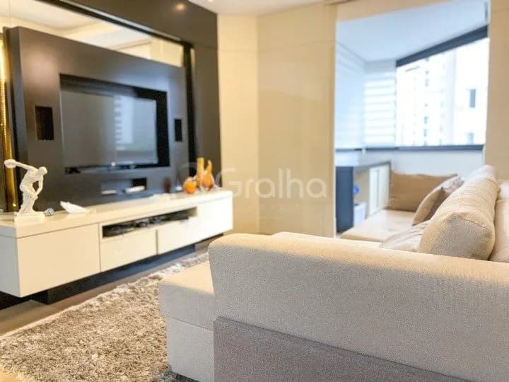 Apartamento para venda com 3 dormitórios em Centro com 98 m² — foto 2