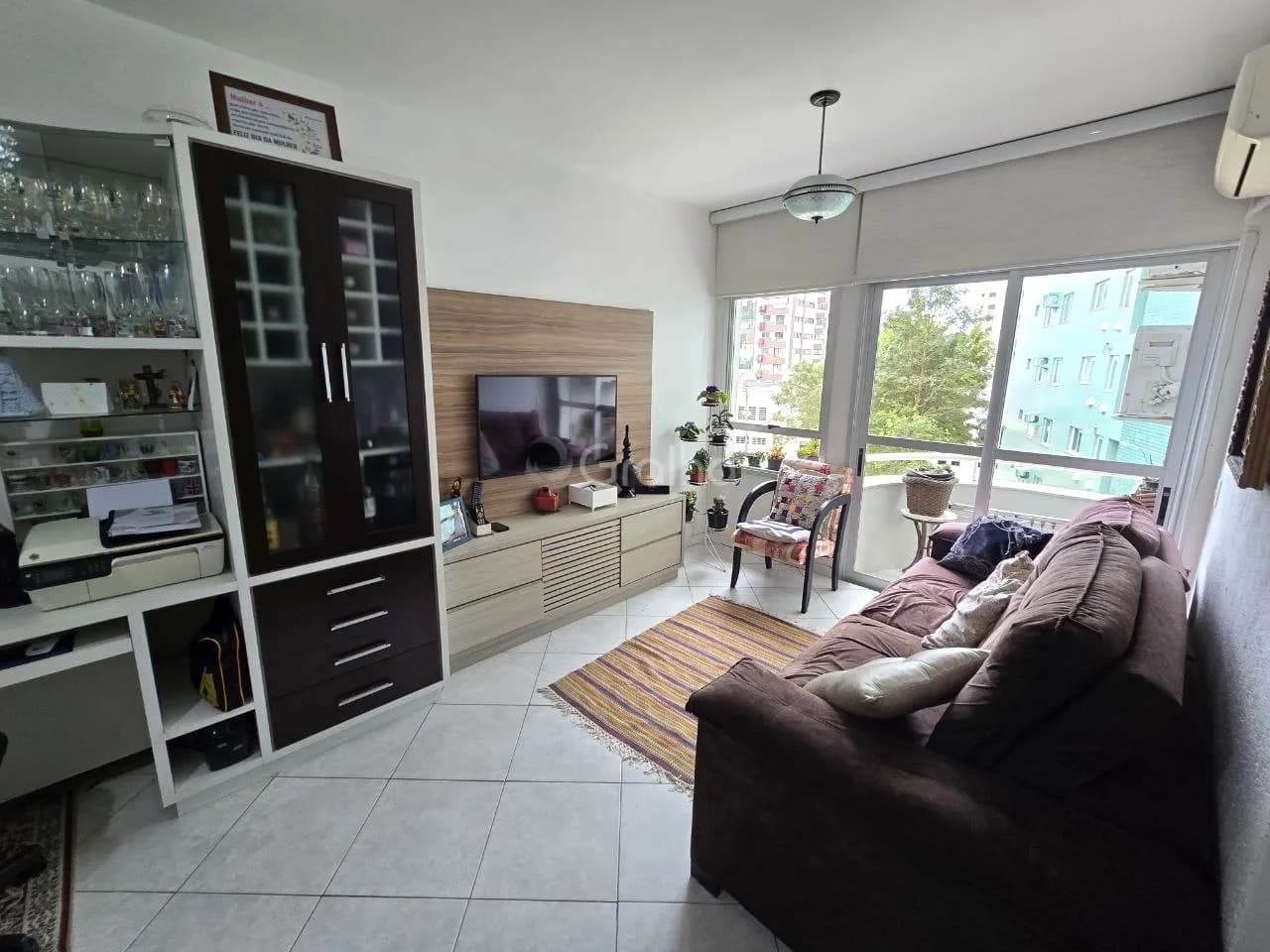 Apartamento para venda com 3 dormitórios em Coqueiros com 92 m² — foto 2