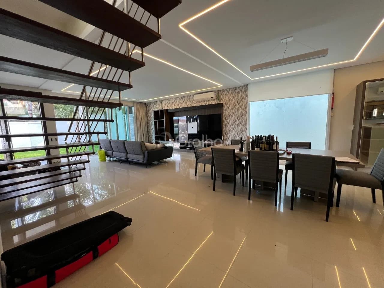Casa para venda com 3 dormitórios em Itacorubi com 550 m² — foto 2