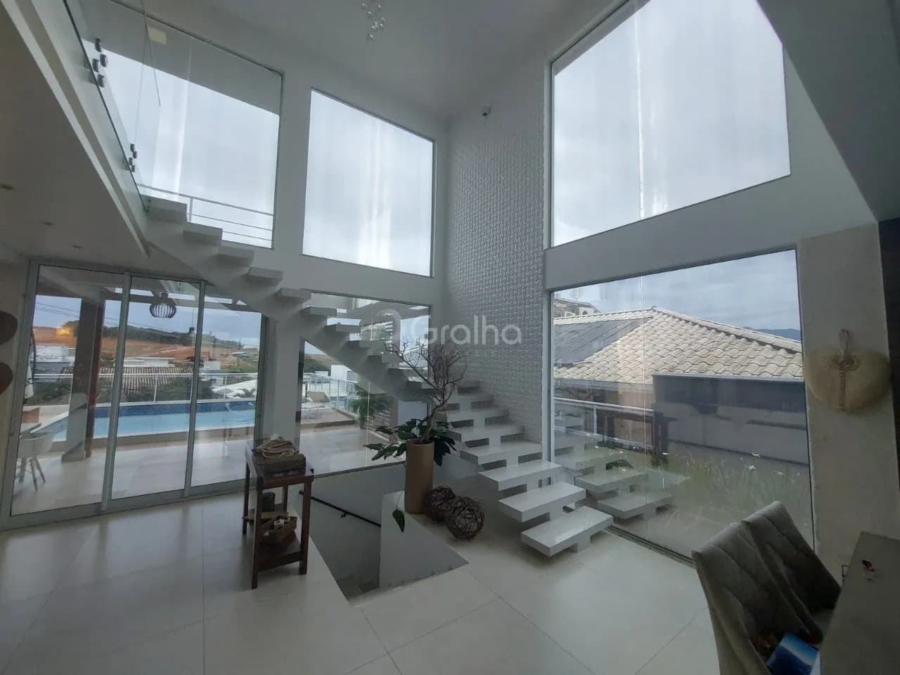 Casa para venda com 4 dormitórios em Pedra Branca com 430 m² — foto principal