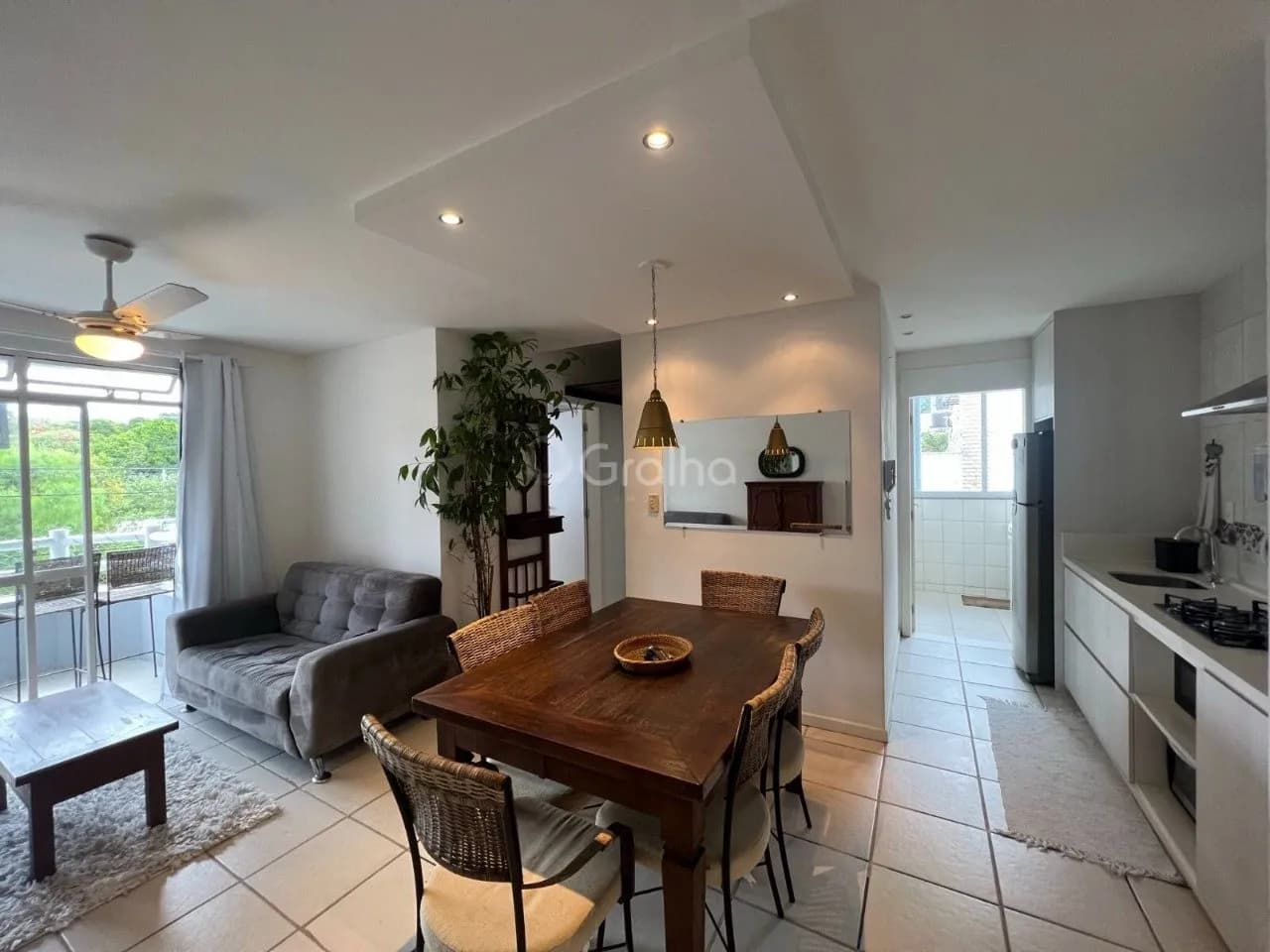 Apartamento para venda com 2 dormitórios em Lagoa Da Conceição com 66 m² — foto principal