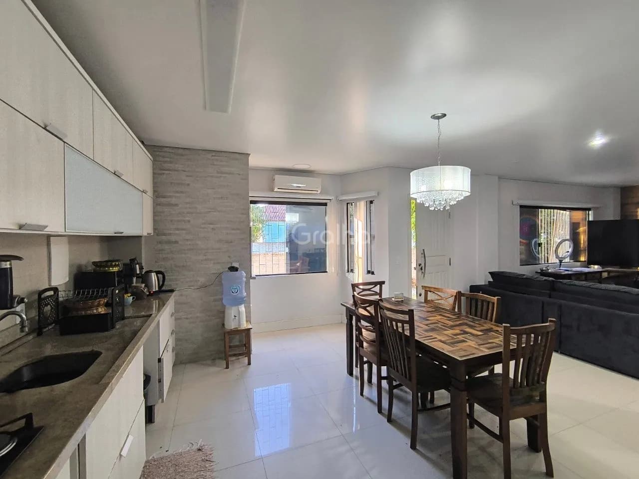 Casa para venda com 4 dormitórios em Cacupé com 230 m² — foto 3