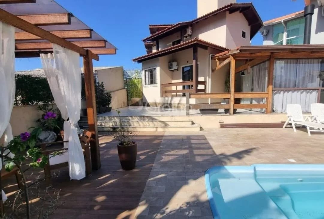 Casa para venda com 3 dormitórios em Pedra Branca com 233 m² — foto principal