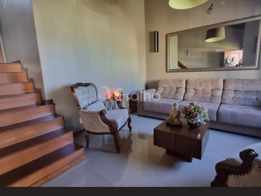 Casa para venda com 3 dormitórios em Pedra Branca com 233 m² — foto 4