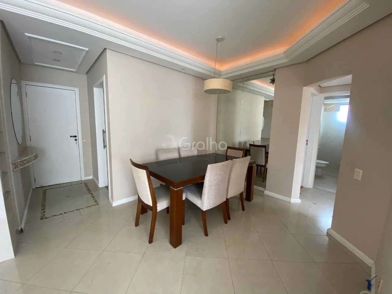 Apartamento para venda com 3 dormitórios em Centro com 90 m² — foto 2