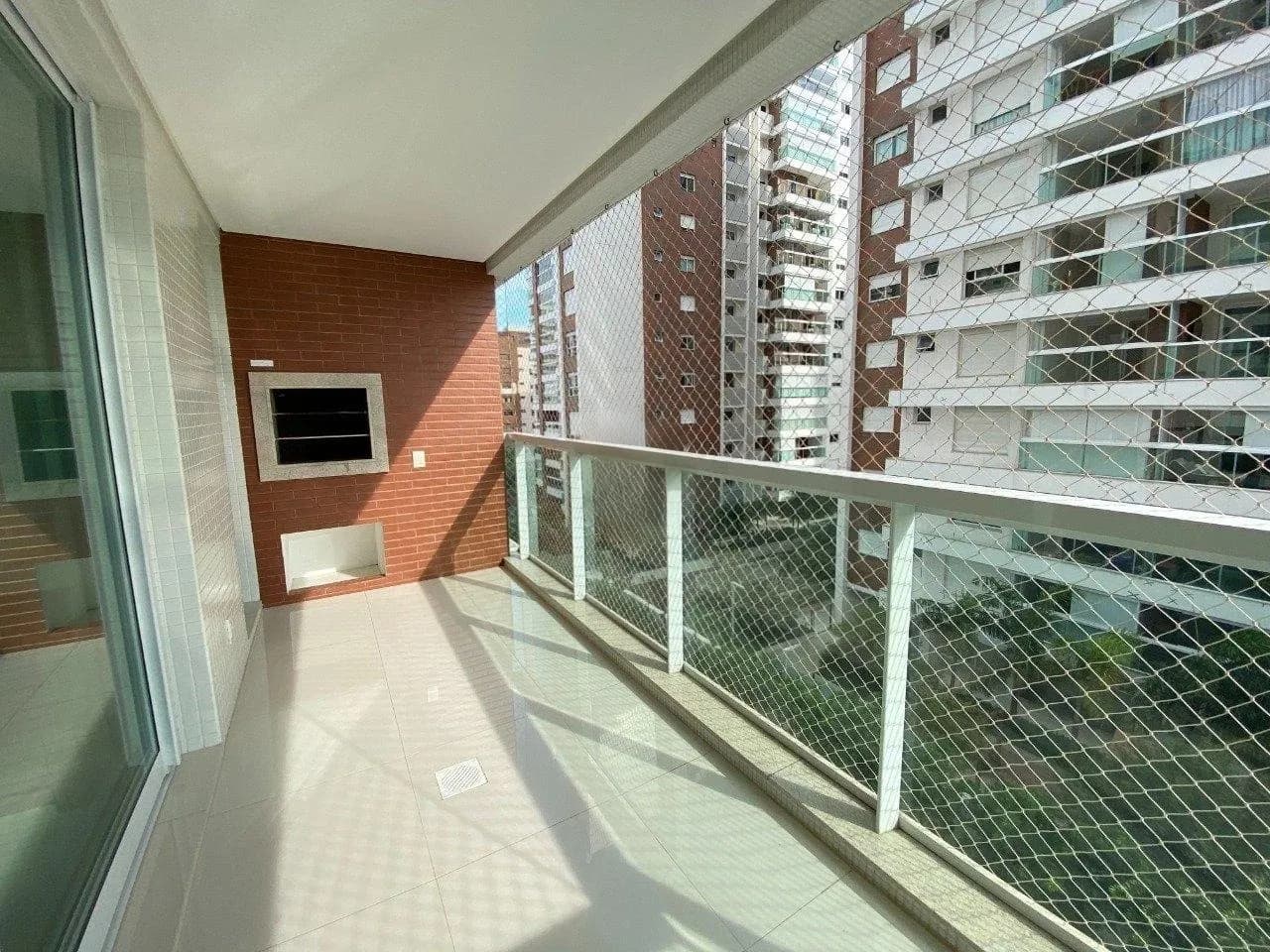 Apartamento para venda com 2 dormitórios em Agronômica com 93 m² — foto 3