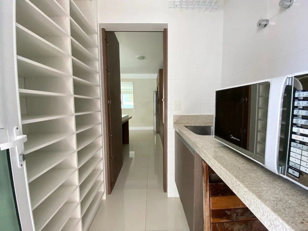 Apartamento para venda com 2 dormitórios em Agronômica com 93 m² — foto 5