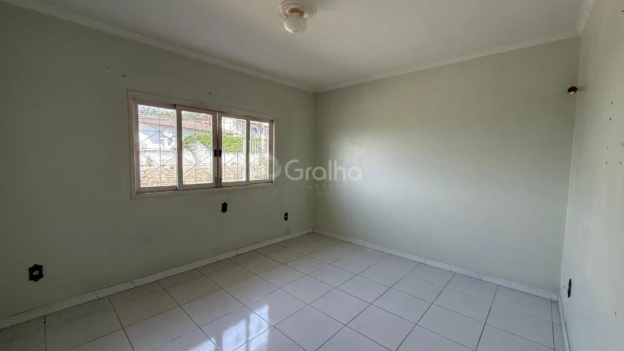 Casa para venda com 4 dormitórios em Fazenda Santo Antonio com 248 m² — foto 2