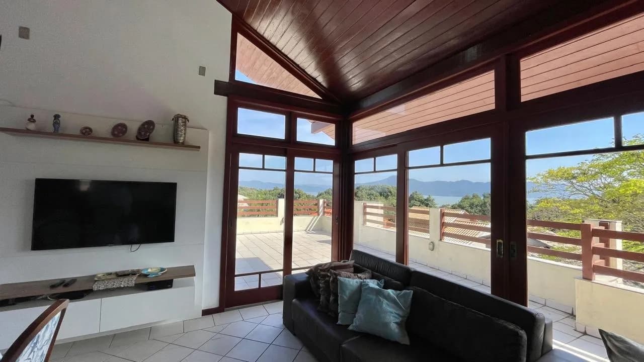 Cobertura para venda com 3 dormitórios em Daniela com 219 m² — foto 2