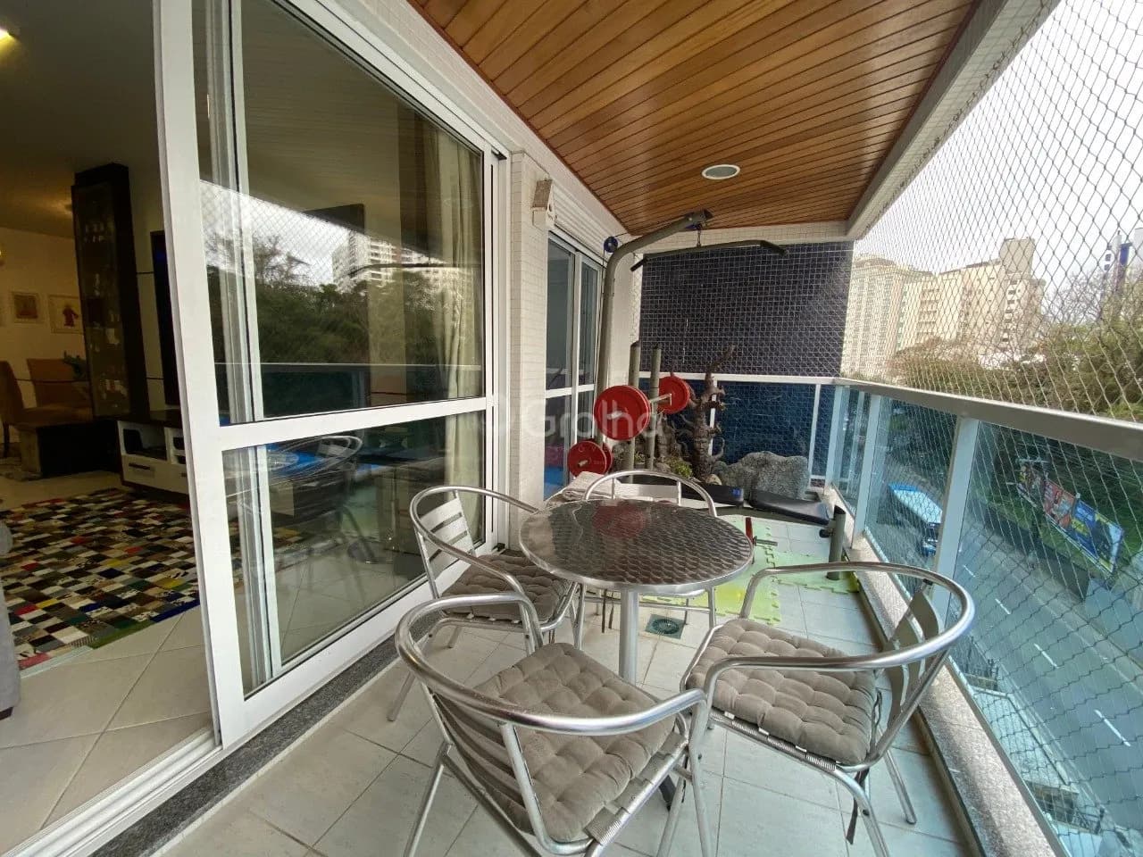 Apartamento para venda com 4 dormitórios em Agronômica com 145 m² — foto 2