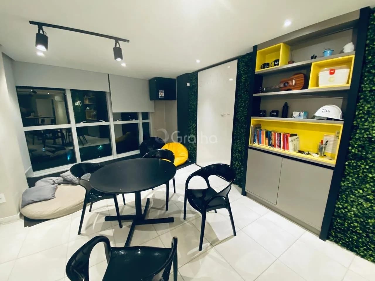 Sala comercial para venda em Agronômica com 225 m² — foto 2