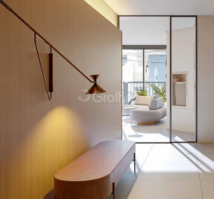 Apartamento para venda com 1 dormitório, em Centro com 42 m² — foto 2
