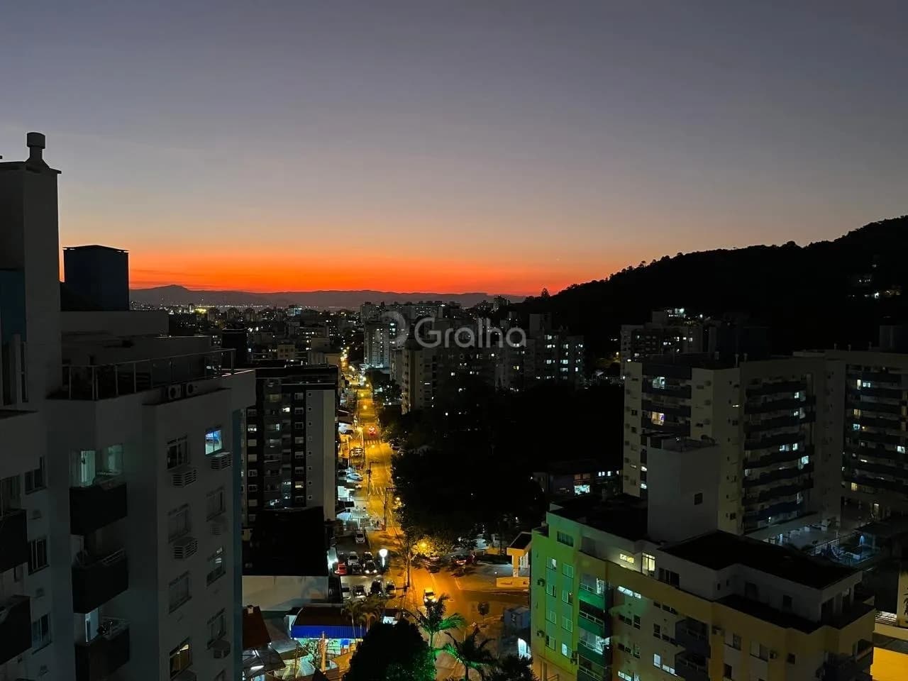 Apartamento para venda com 2 dormitórios em Itacorubi com 74 m² — foto 4